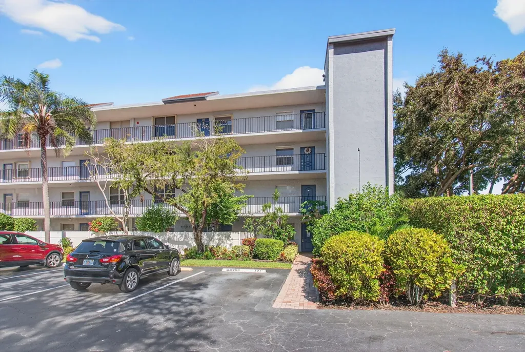 14701 Cumberland Drive Delray Beach FL 33446