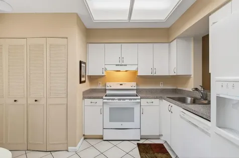 14701 Cumberland Drive Delray Beach FL 33446