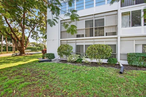 14701 Cumberland Drive Delray Beach FL 33446