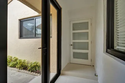 818 Nw 26th Avenue Delray Beach FL 33445
