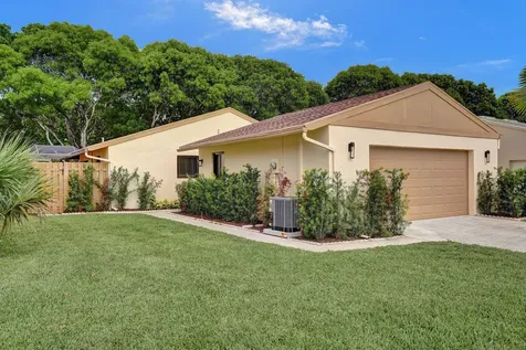 818 Nw 26th Avenue Delray Beach FL 33445