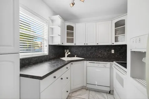 393 Flanders I Delray Beach FL 33484