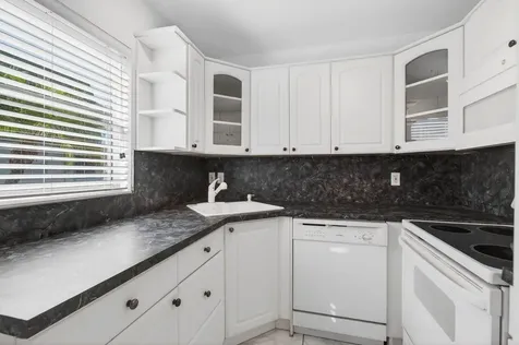 393 Flanders I Delray Beach FL 33484