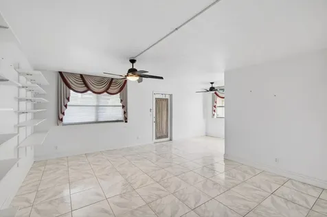 393 Flanders I Delray Beach FL 33484