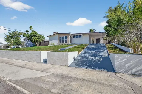 1426 Hillcrest Drive Drive Lake Worth Beach FL 33461