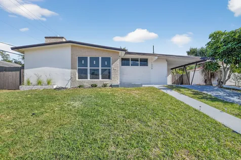 1426 Hillcrest Drive Drive Lake Worth Beach FL 33461