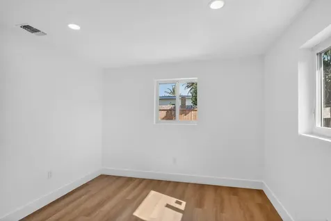 1426 Hillcrest Drive Drive Lake Worth Beach FL 33461
