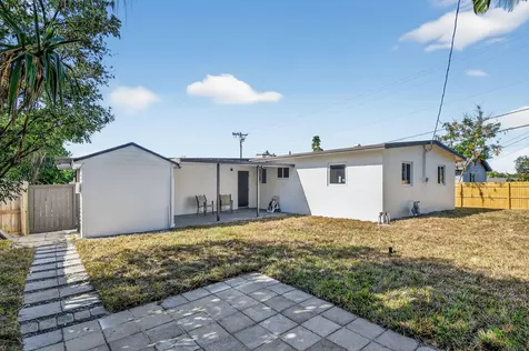 1426 Hillcrest Drive Drive Lake Worth Beach FL 33461