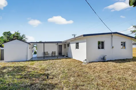 1426 Hillcrest Drive Drive Lake Worth Beach FL 33461