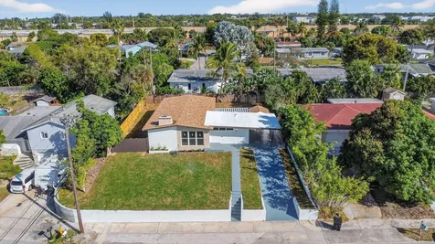 1426 Hillcrest Drive Drive Lake Worth Beach FL 33461