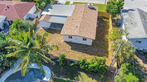 1426 Hillcrest Drive Drive Lake Worth Beach FL 33461