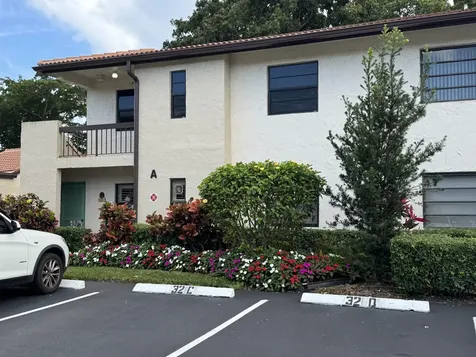 21876 Cypress Circle Boca Raton FL 33433