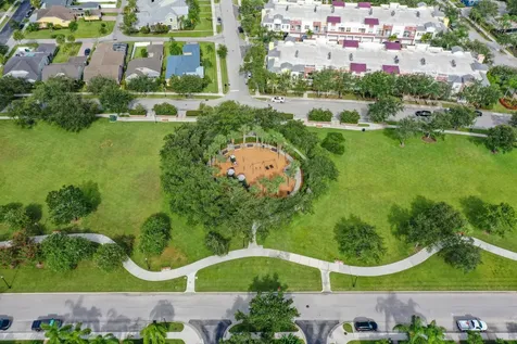 10575 Sw Cam Run Port Saint Lucie FL 34987