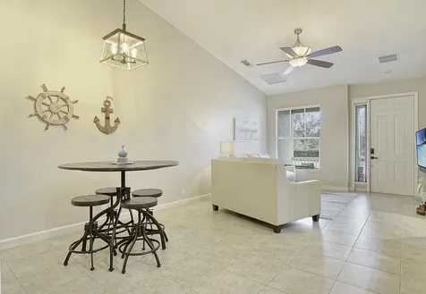 10575 Sw Cam Run Port Saint Lucie FL 34987
