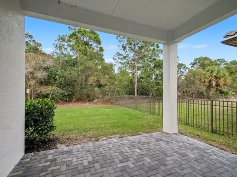 176 Se Via Sangro Port Saint Lucie FL 34952