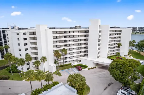 19800 Sandpointe Bay Drive Tequesta FL 33469