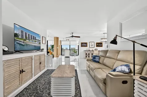 19800 Sandpointe Bay Drive Tequesta FL 33469