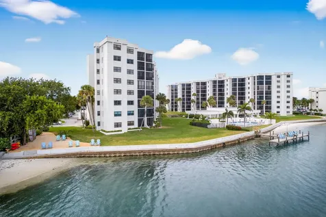 19800 Sandpointe Bay Drive Tequesta FL 33469
