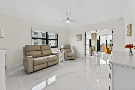 19800 Sandpointe Bay Drive Tequesta FL 33469