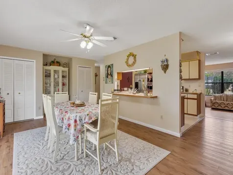 2543 Se Price Court Port Saint Lucie FL 34953