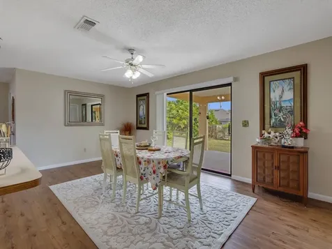 2543 Se Price Court Port Saint Lucie FL 34953
