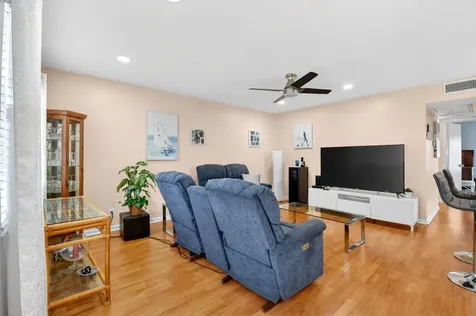 209 Somerset K West Palm Beach FL 33417