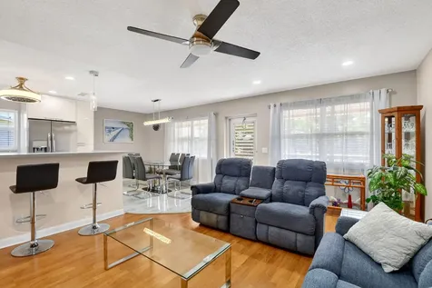 209 Somerset K West Palm Beach FL 33417