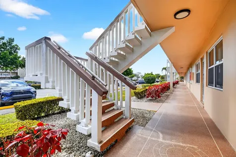 209 Somerset K West Palm Beach FL 33417