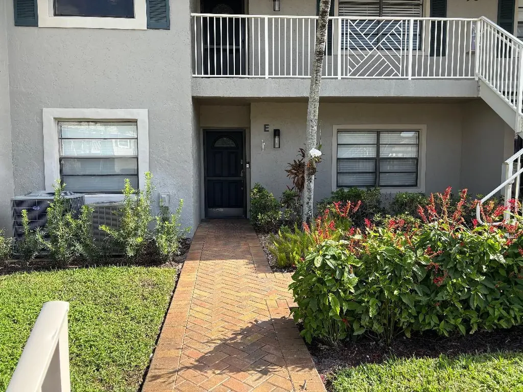 50 Stratford Lane Boynton Beach FL 33436