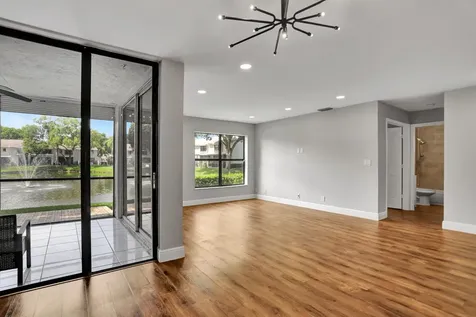 4771 Nw 22nd Street Coconut Creek FL 33063