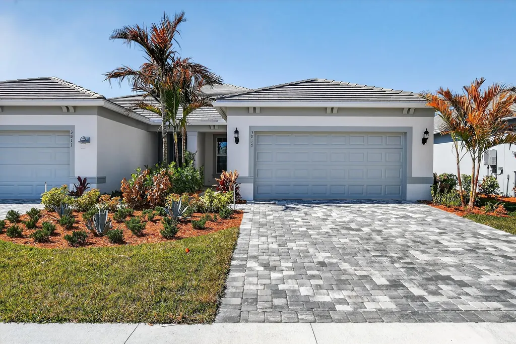 3817 Russell Court Vero Beach FL 32960