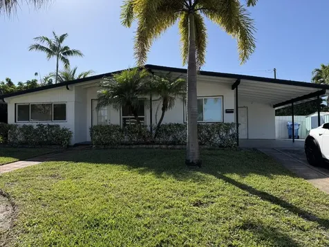 1014 W Drew Street Lantana FL 33462