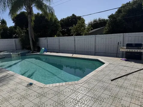1014 W Drew Street Lantana FL 33462