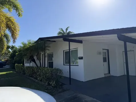 1014 W Drew Street Lantana FL 33462