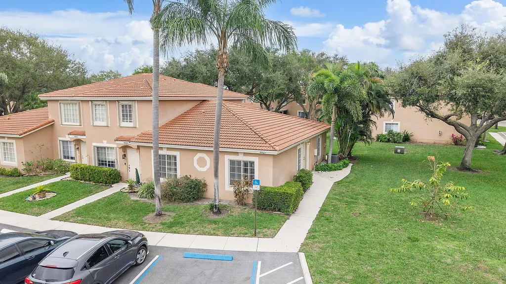 9927 Kamena Circle Boynton Beach FL 33436