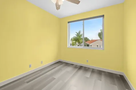 88 N Lakeshore Drive Hypoluxo FL 33462