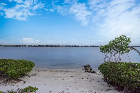 88 N Lakeshore Drive Hypoluxo FL 33462