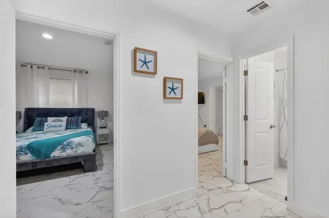 698 Ne 36th Street Oakland Park FL 33334