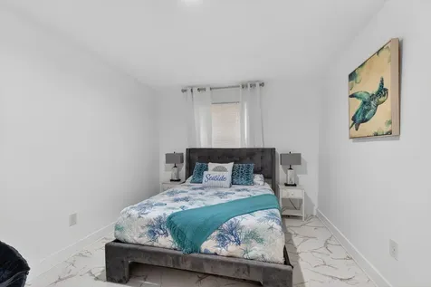 698 Ne 36th Street Oakland Park FL 33334