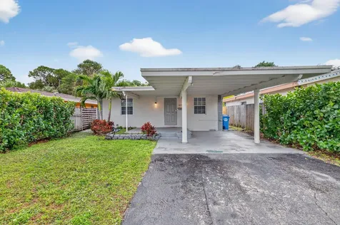 698 Ne 36th Street Oakland Park FL 33334