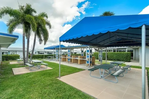 1009 SW 3rd Avenue Boynton Beach FL 33426