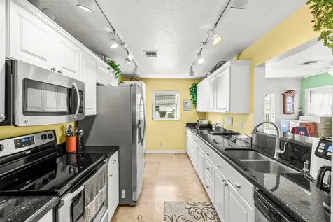 1009 SW 3rd Avenue Boynton Beach FL 33426