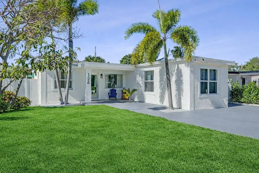 126 Sw 7th Avenue Delray Beach FL 33444