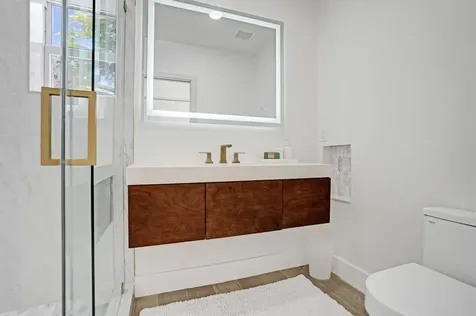 126 Sw 7th Avenue Delray Beach FL 33444