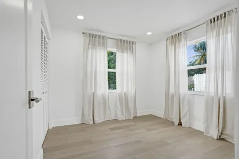 126 Sw 7th Avenue Delray Beach FL 33444