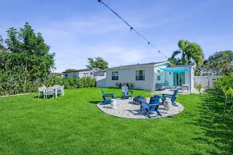 126 Sw 7th Avenue Delray Beach FL 33444
