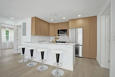 126 Sw 7th Avenue Delray Beach FL 33444