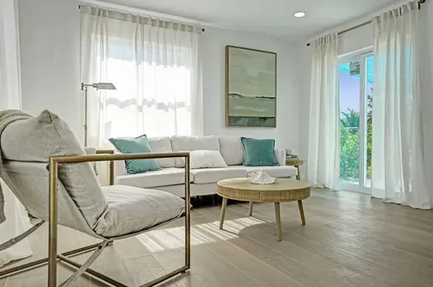 126 Sw 7th Avenue Delray Beach FL 33444