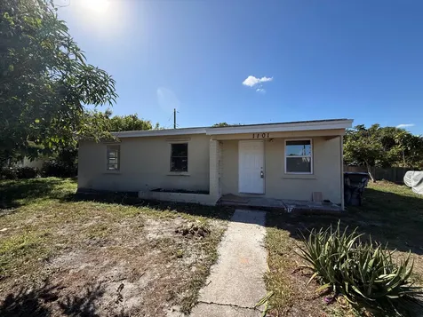 1101 14th Court Lake Worth Beach FL 33460