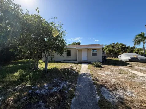 1101 14th Court Lake Worth Beach FL 33460